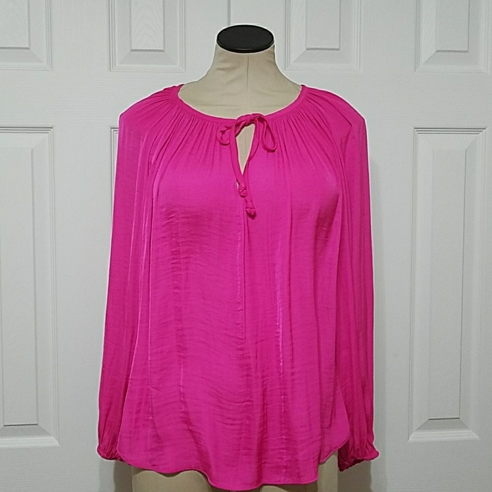 Jennifer Lopez blouse